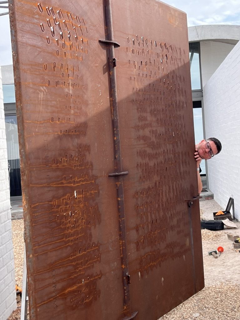 Entrance door — fabrication